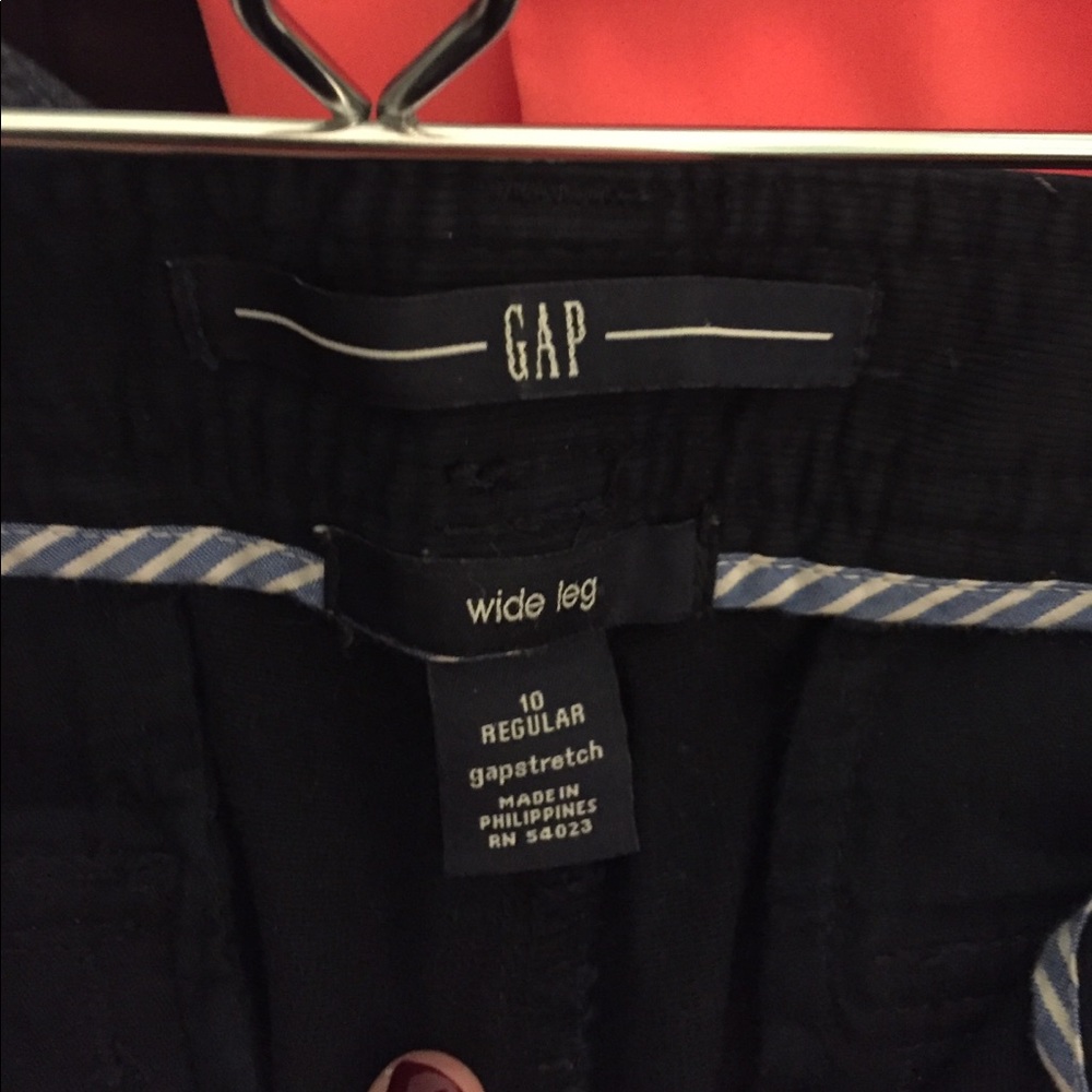 GAP Wide leg trouser. Navy blue. Size 10.